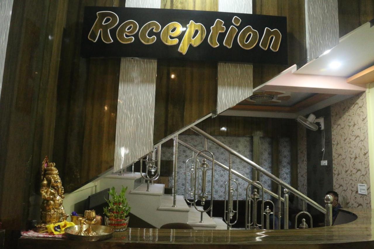 Hotel Himalaya Agartala Kültér fotó