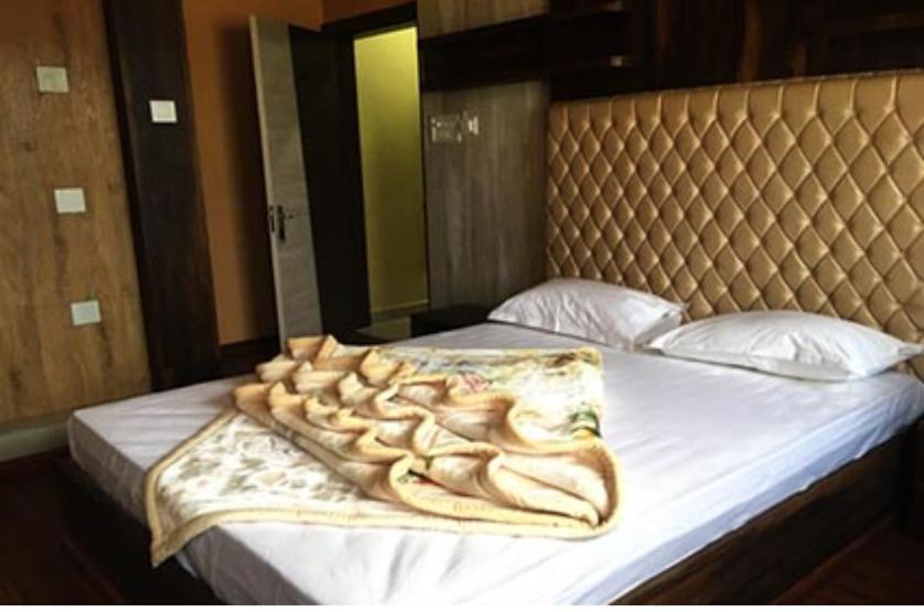 Hotel Himalaya Agartala Kültér fotó