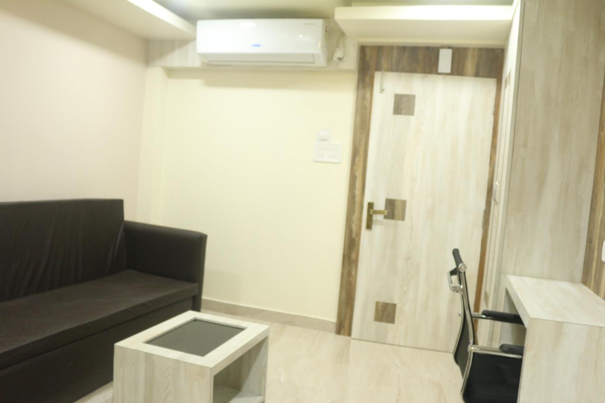 Hotel Himalaya Agartala Kültér fotó